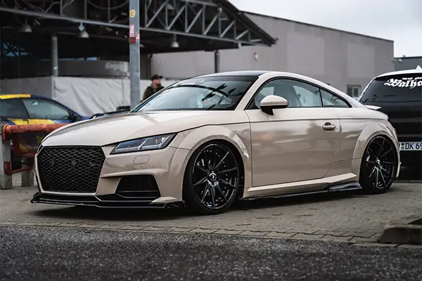 FOLIAWORX Vollfolierung Referenzbild Audi in beige